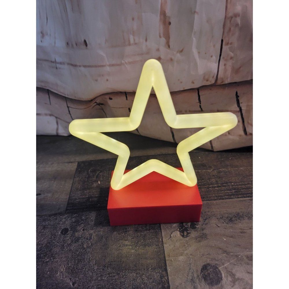 Light up star USA American flag decor